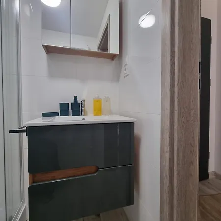 Apartment Szkuner Debina *